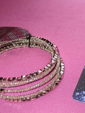 paparazzi Shiny Coil Bracelet